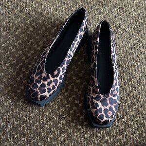 Katy Perry The Daarling Leopard Print Slip On Flats - Brown/Black